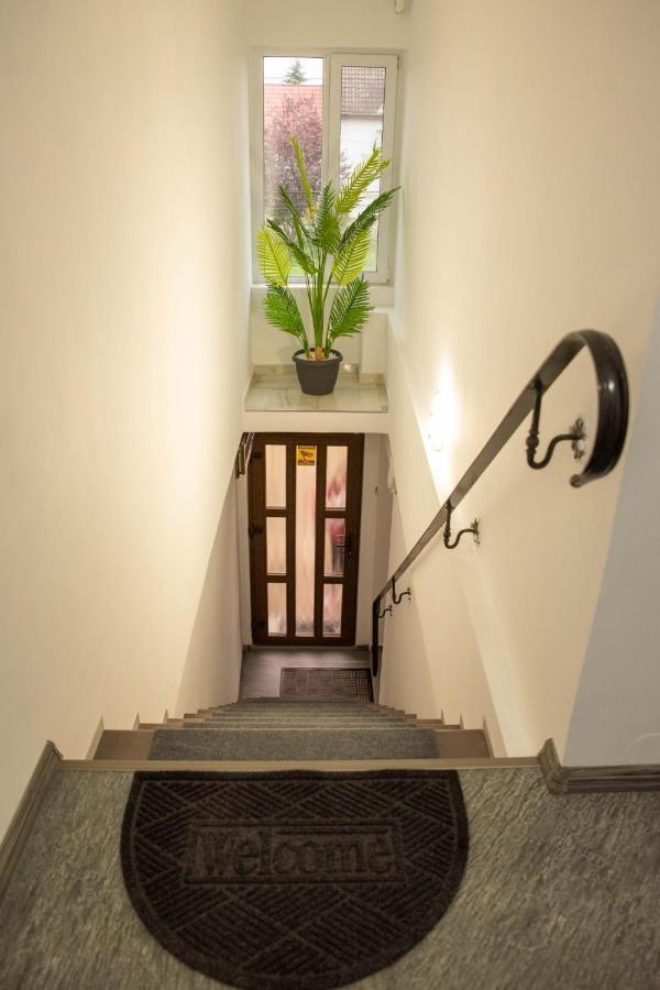 Green Apartments Oradea Exterior photo